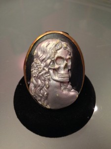 Calavera Miss Nyet Jewelry ring front view